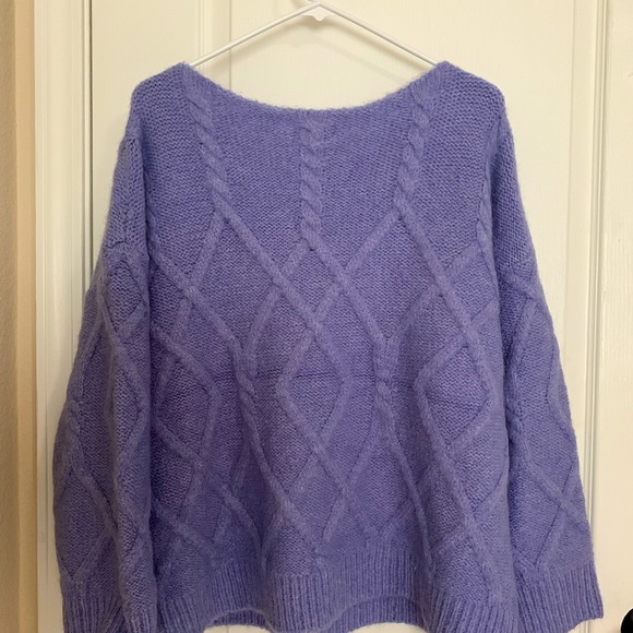 NWOT Promesa Fuzzy Periwinkle Sweater - Size Large - Picture 3 of 6